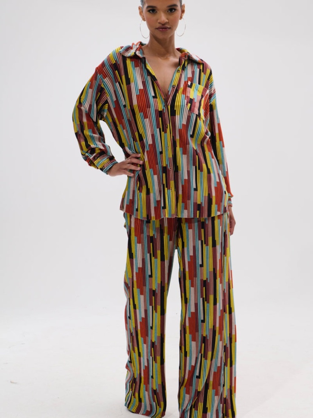AKIRA VIBES FEEL GOOD VELVET COLOR BLOCKED BUTTON DOWN AND PALAZZO PANTS